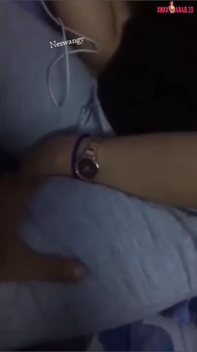 سكس عربي فاخر: متعة لا تقاوم على السرير